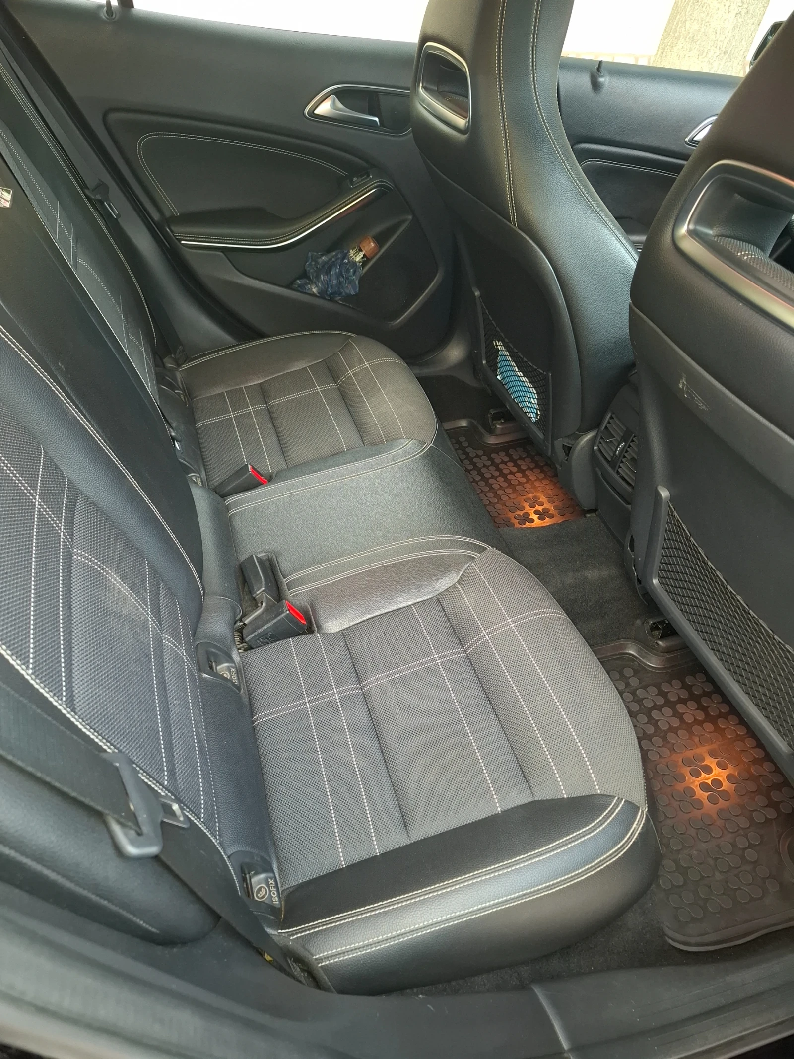 Mercedes-Benz GLA 200 CDI 4Matic Euro 6B 4x4, снимка 6 - Автомобили и джипове - 53814117