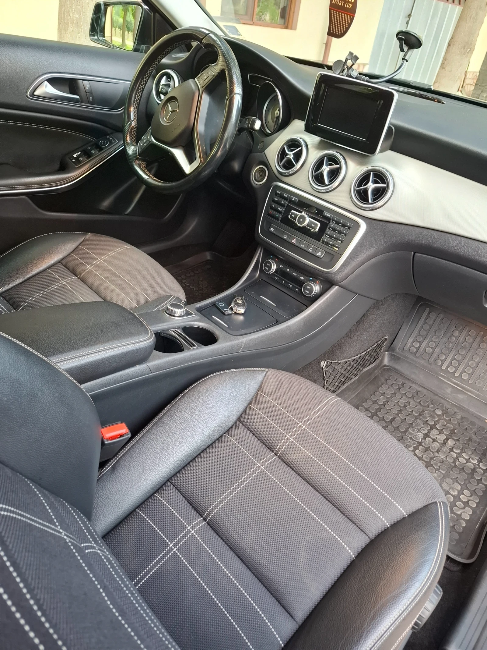 Mercedes-Benz GLA 200 CDI 4Matic Euro 6B 4x4, снимка 7 - Автомобили и джипове - 53814117