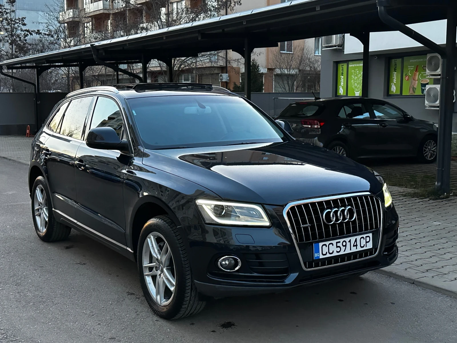 Audi Q5, снимка 3 - Автомобили и джипове - 54997957