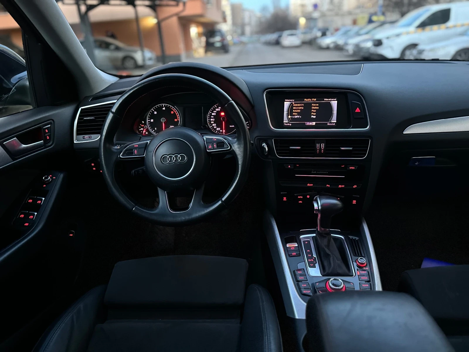 Audi Q5, снимка 12 - Автомобили и джипове - 54997957