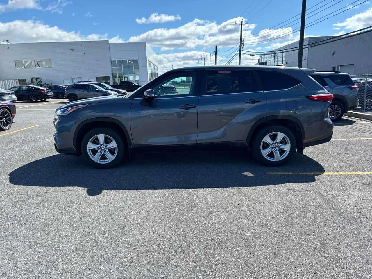 Toyota Highlander * AWD * ПОДГРЕВ* KEYLESS* , снимка 2 - Автомобили и джипове - 54321061