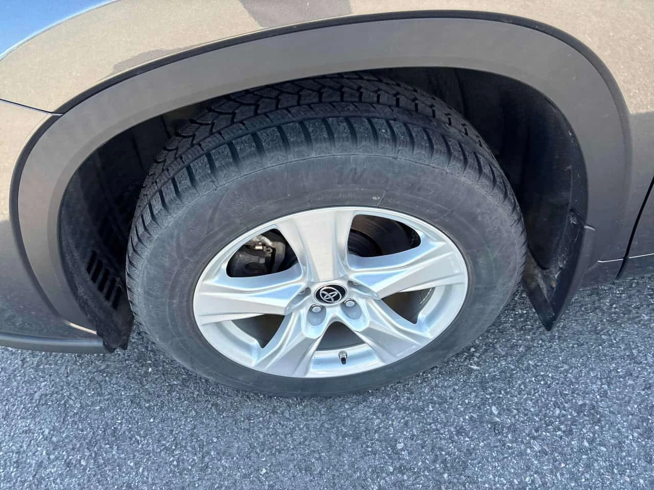 Toyota Highlander * AWD * ПОДГРЕВ* KEYLESS* , снимка 7 - Автомобили и джипове - 54321061