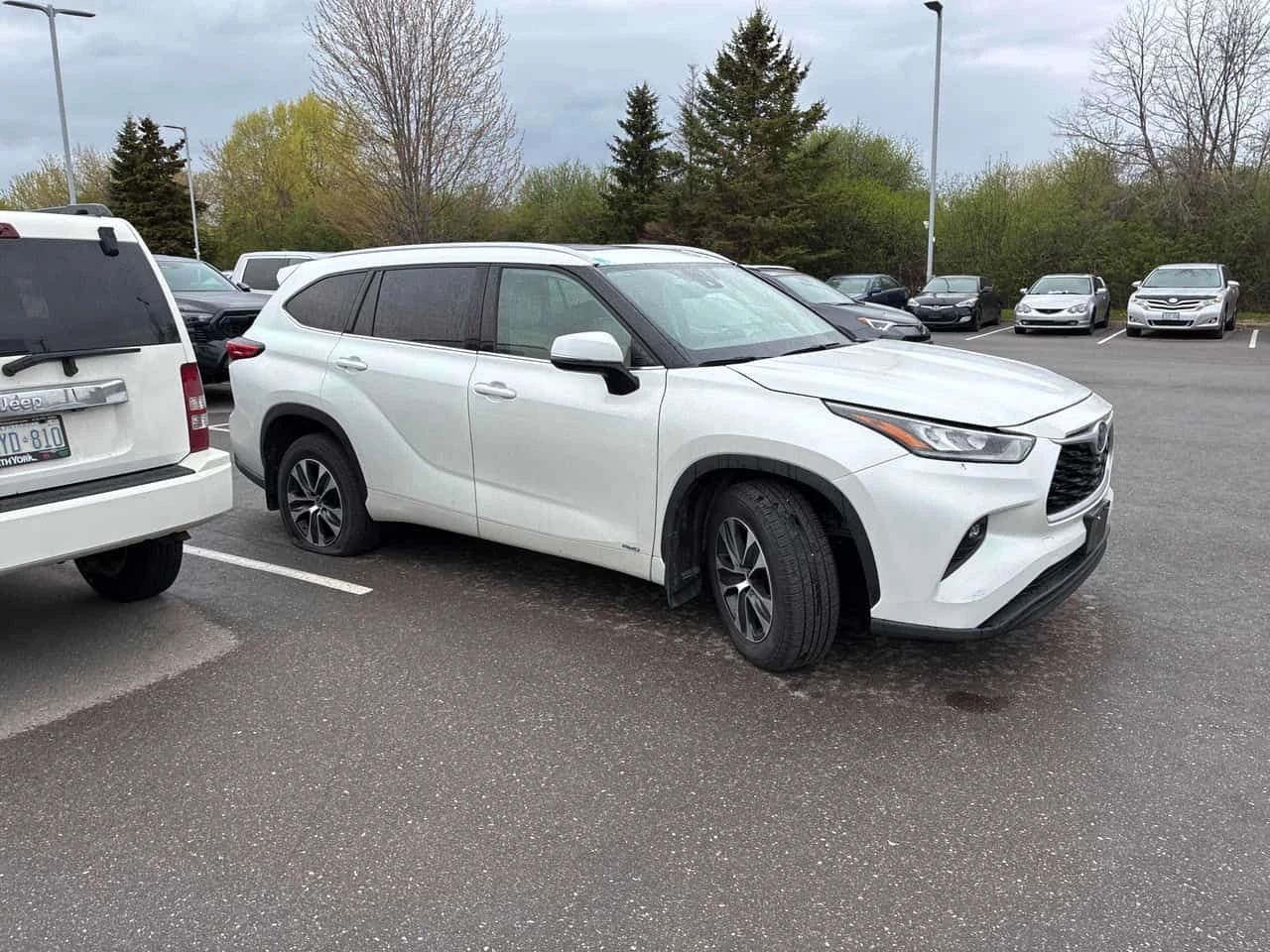 Toyota Highlander * Hybrid XLE * 7 МЕСТЕН * ПОДГРЕВ * ПАМЕТ * NAVI, снимка 3 - Автомобили и джипове - 54485514