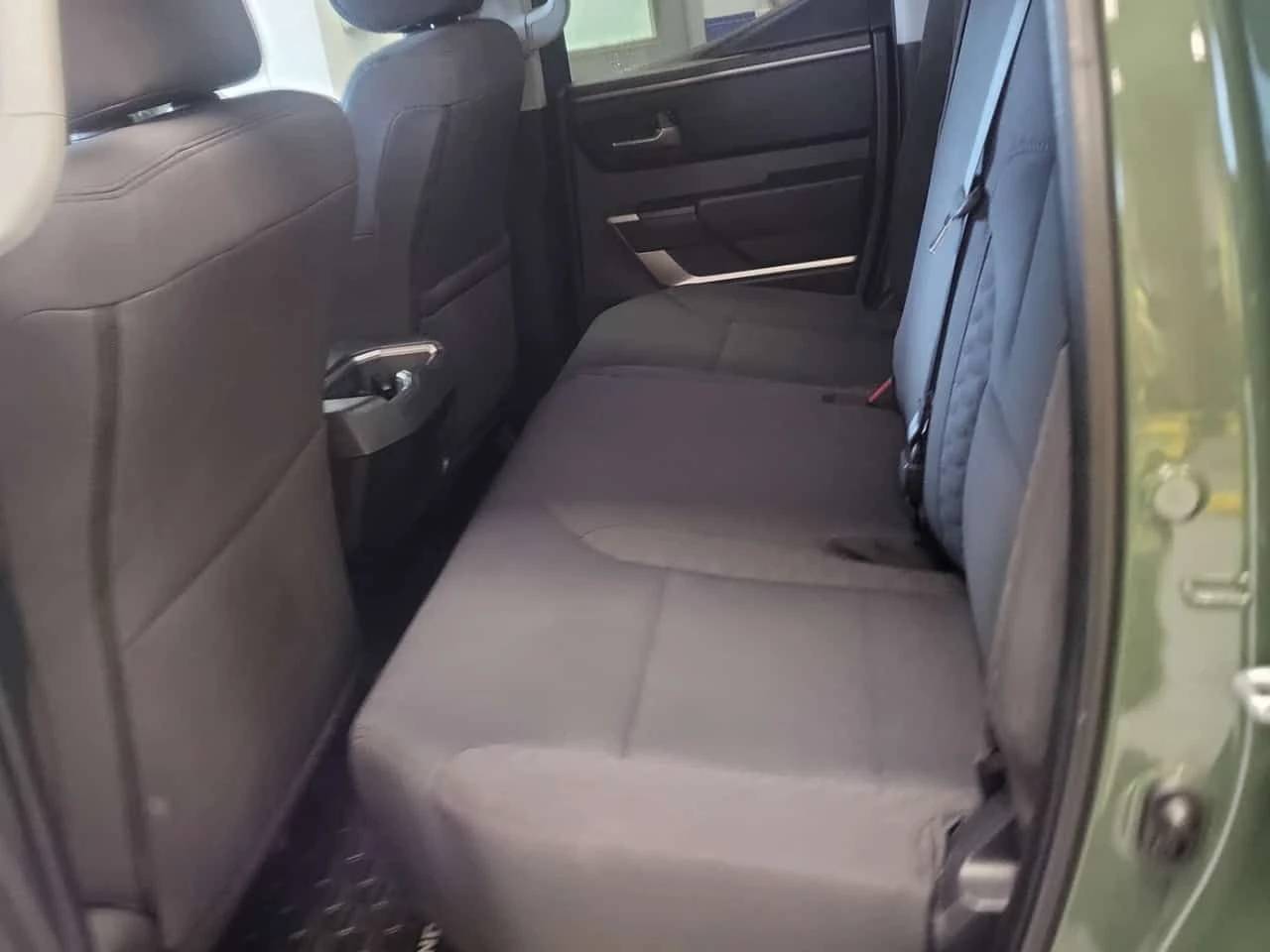Toyota Tundra * SR CREW CAB STD BED * CARFAX * От Toyota * , снимка 8 - Автомобили и джипове - 54626361