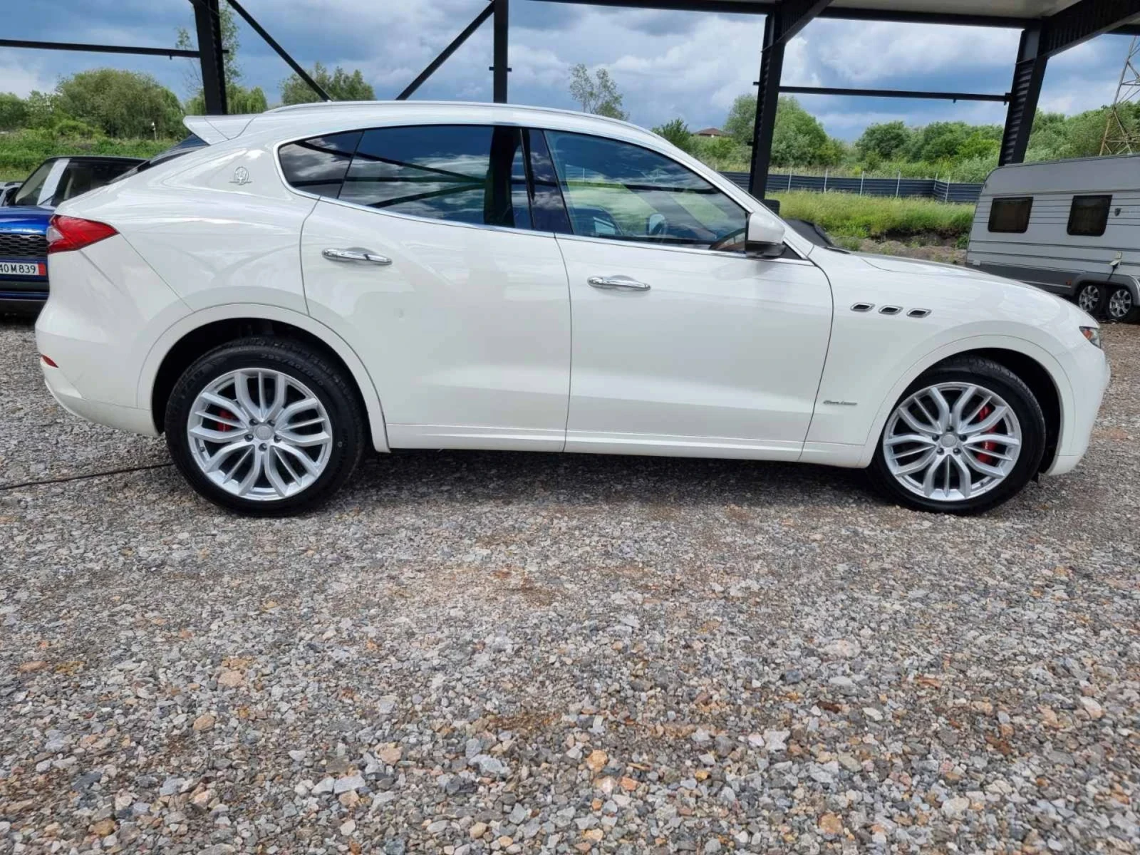 Maserati Levante SQ4 Gran Lusso 39000km, снимка 3 - Автомобили и джипове - 54766264
