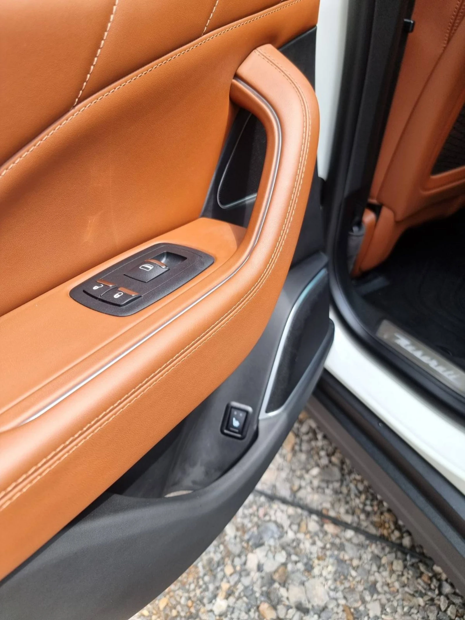Maserati Levante SQ4 Gran Lusso 39000km, снимка 12 - Автомобили и джипове - 54766264