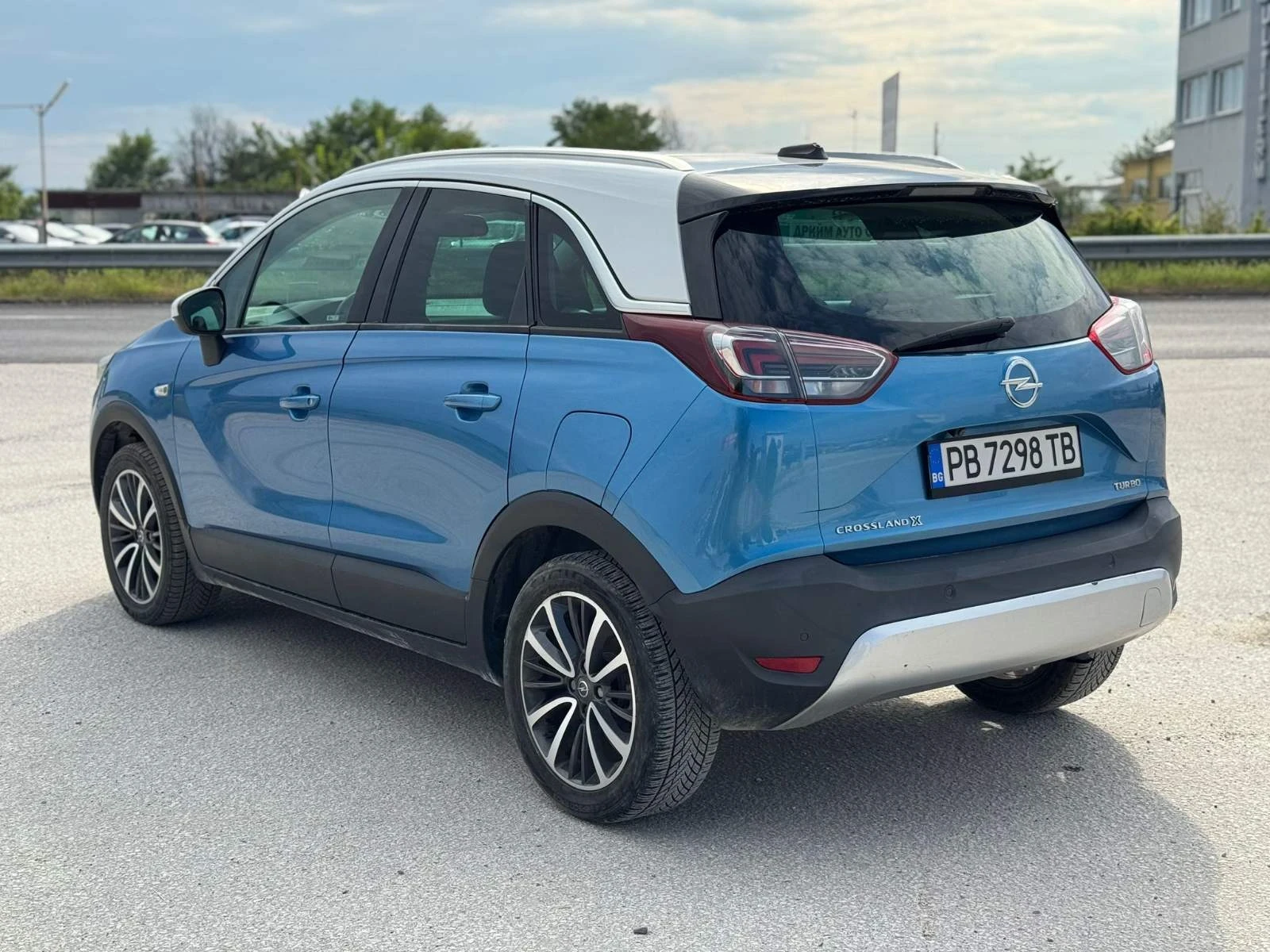 Opel Crossland X 1.2 , Панорама, хедъп, камера, кийлес, снимка 2 - Автомобили и джипове - 55138269
