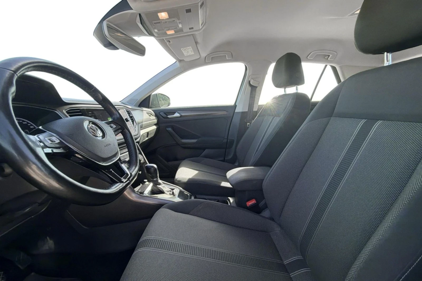 VW T-Roc Style | 1.5TSI | DSG7 | LED | Camera, снимка 7 - Автомобили и джипове - 55251128