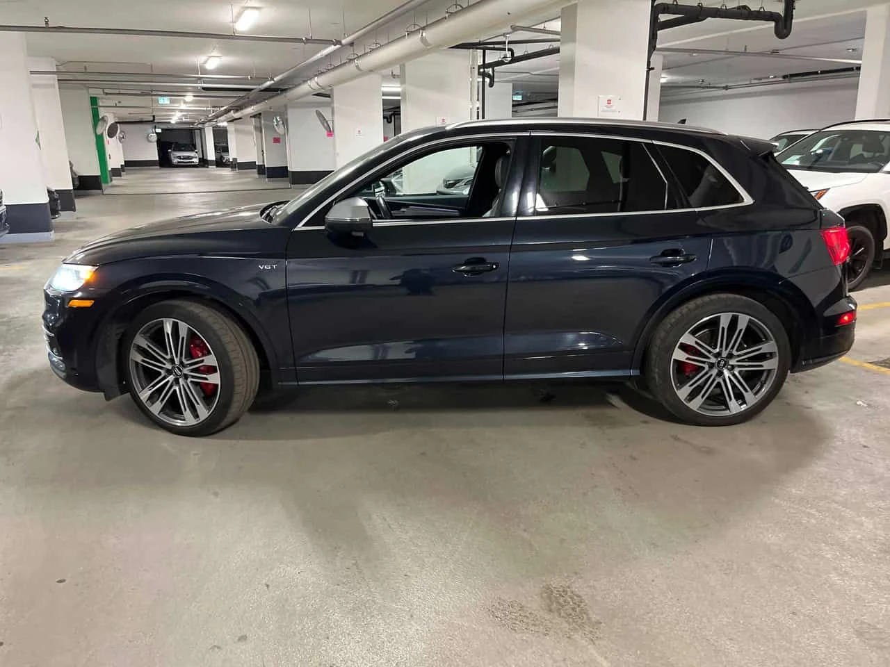 Audi SQ5 TECHNIK * ДИСТРОНИК* 360 КАМЕРА* ПАНОРАМА* , снимка 3 - Автомобили и джипове - 55472384