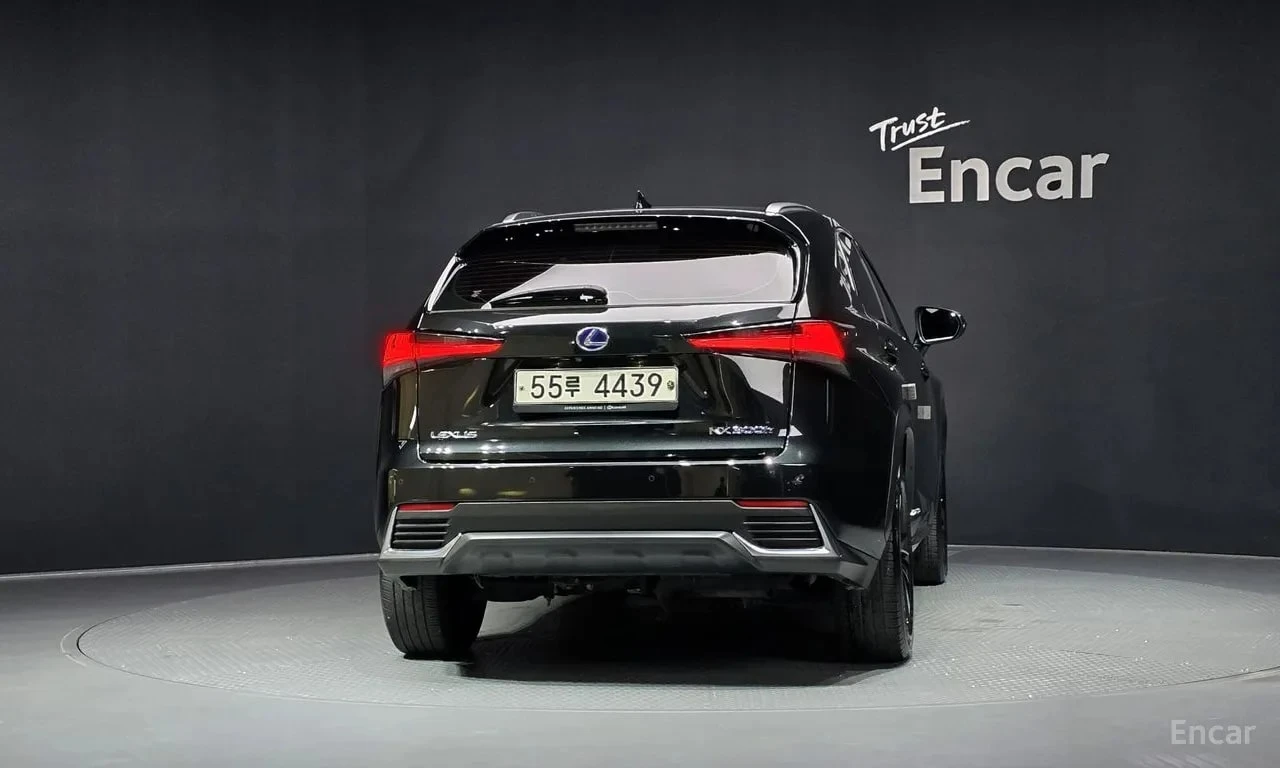 Lexus NX * Executive * КРАЙНА ЦЕНА ДО БЪЛГАРИЯ, снимка 4 - Автомобили и джипове - 55846110