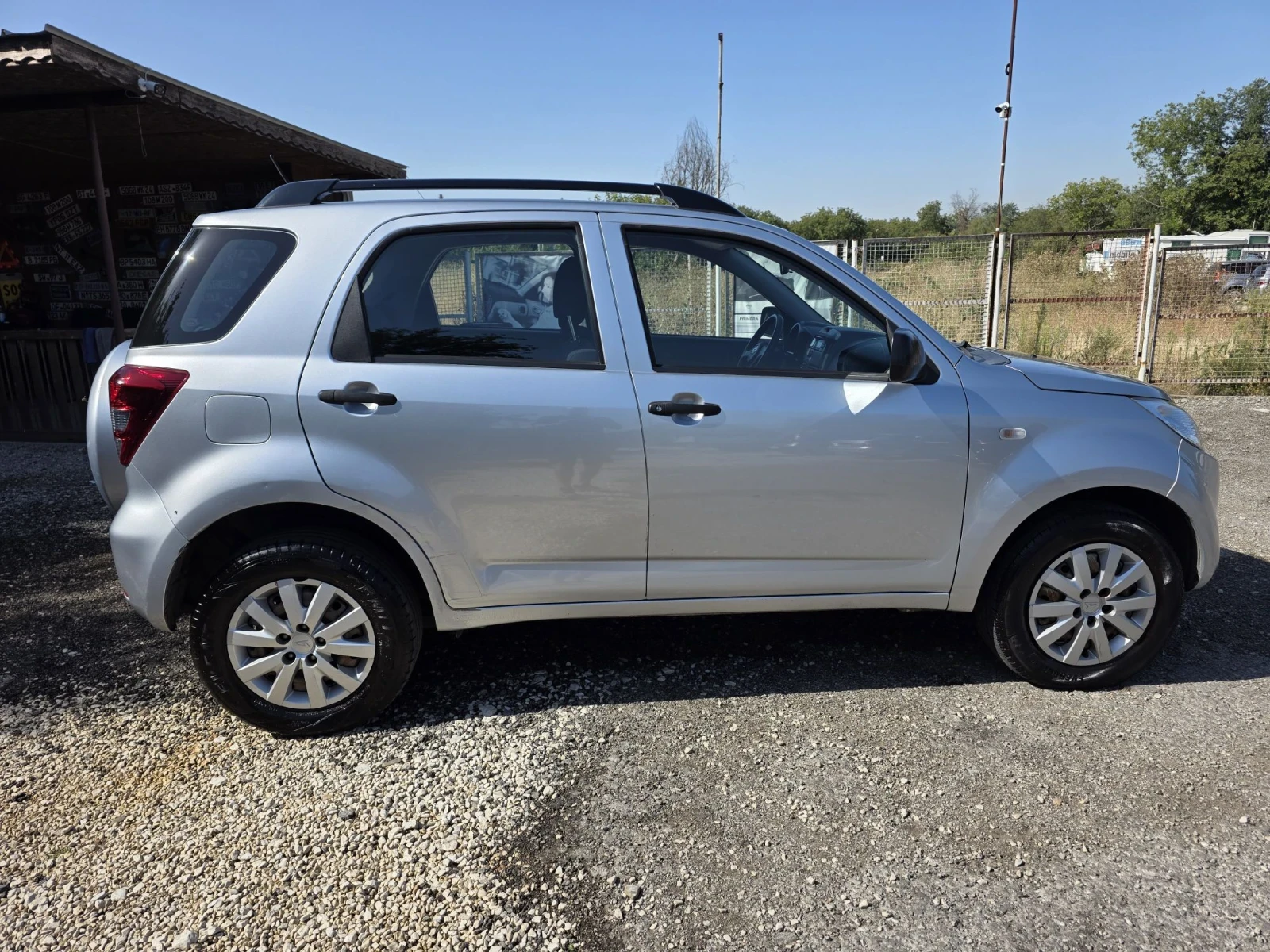 Daihatsu Terios 1.5-105кс Газ, снимка 6 - Автомобили и джипове - 55862220