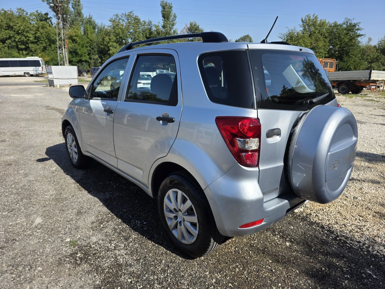 Daihatsu Terios 1.5-105кс Газ, снимка 3 - Автомобили и джипове - 55862220