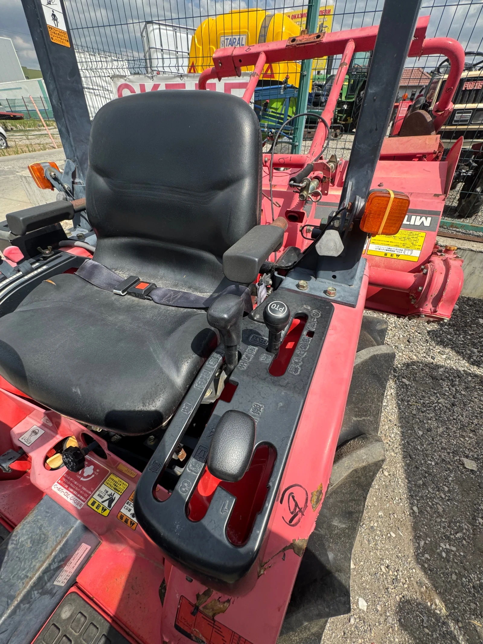 Трактор Mitsubishi MT156 - изображение 6