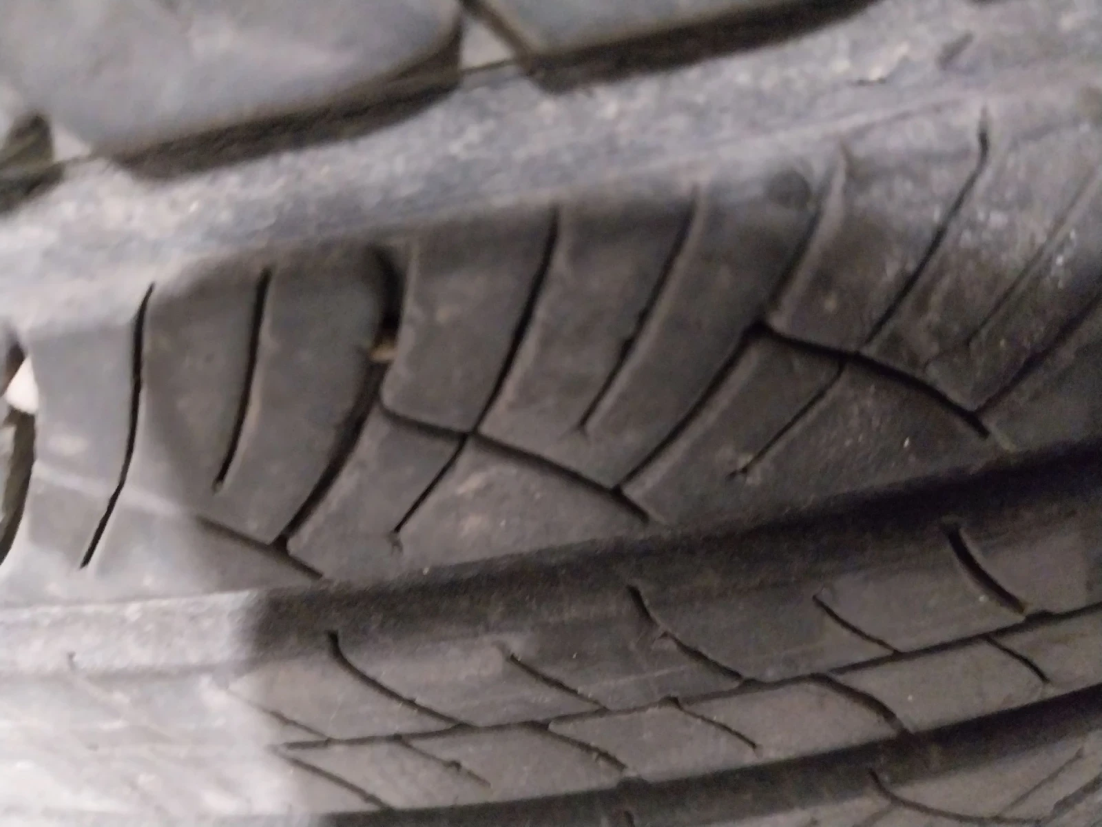  235/60R17 | Mobile.bg   10