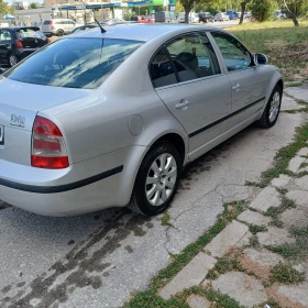 Skoda Superb 6 СКОРОСТИ , снимка 5