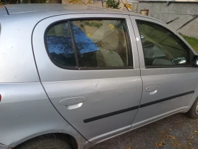 Toyota Yaris 1000, снимка 2