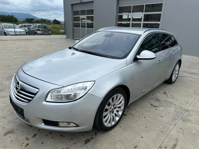 Opel Insignia 2.0 CDTI Sports Tourer, снимка 1 - Автомобили и джипове - 45749701