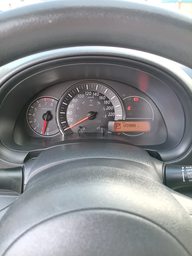 Nissan Micra 1.6i, снимка 9 - Автомобили и джипове - 47133334