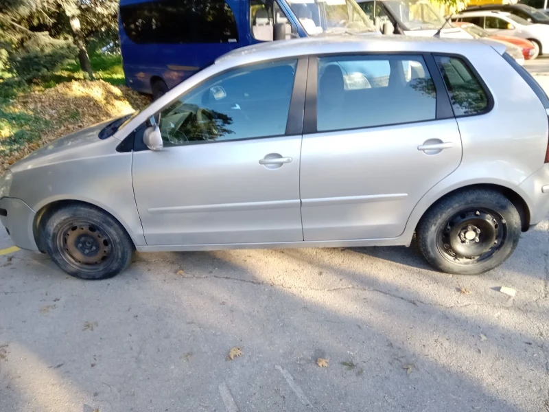 VW Polo, снимка 2 - Автомобили и джипове - 47912250