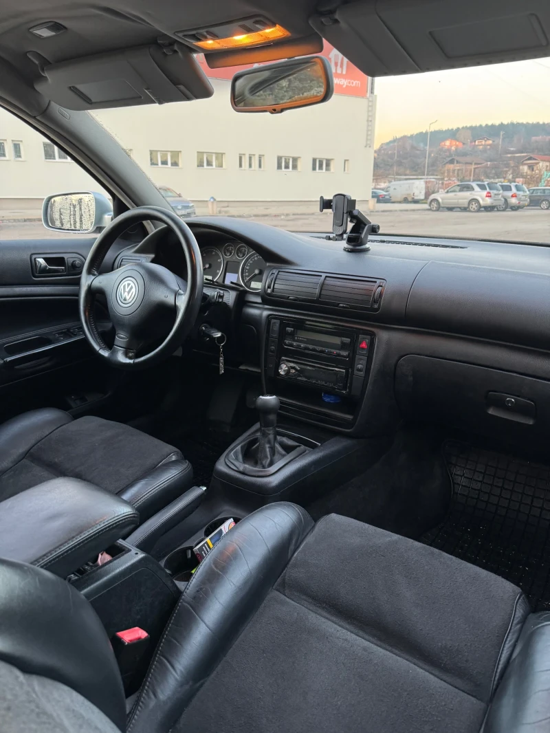 VW Passat 1.9 4MOTION, снимка 7 - Автомобили и джипове - 48004510