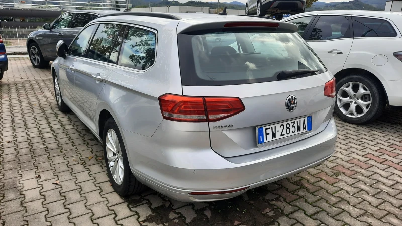 VW Passat 2.0 * Автомат * 2018г., снимка 2 - Автомобили и джипове - 48707832