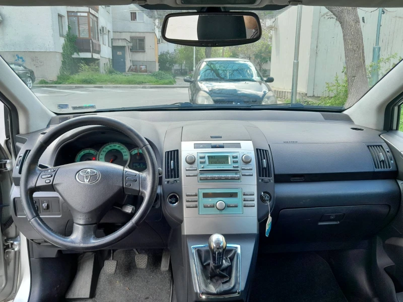 Toyota Corolla verso, снимка 6 - Автомобили и джипове - 49276587