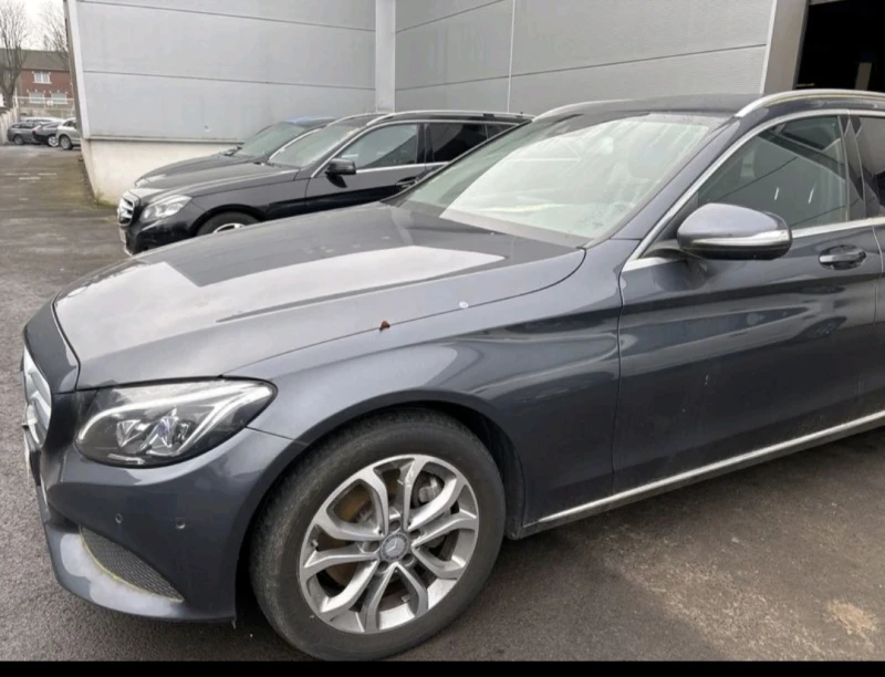 Mercedes-Benz C 250 AVANGARDE, 4MATIC, Burmester, снимка 2 - Автомобили и джипове - 49389555