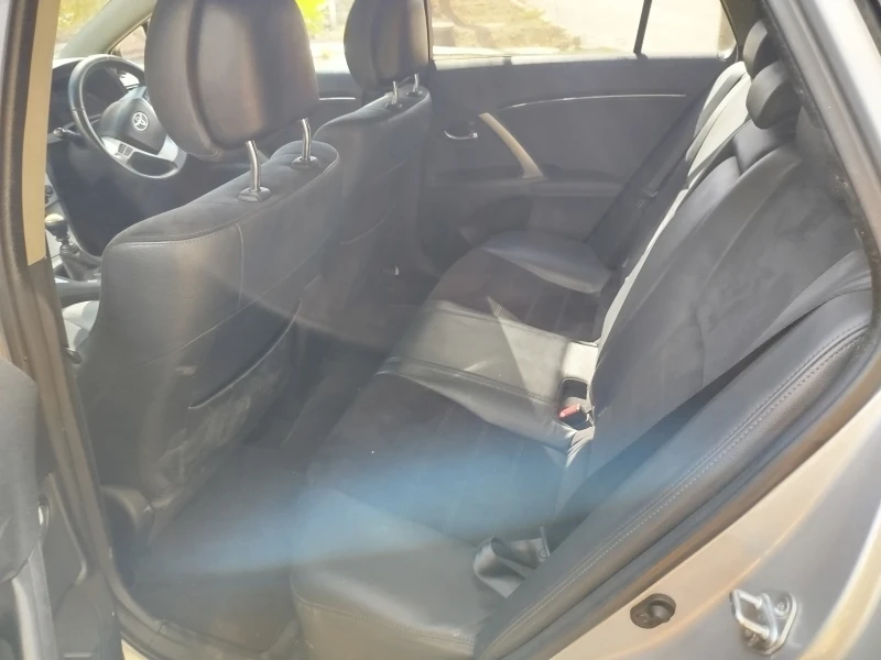 Toyota Avensis, снимка 5 - Автомобили и джипове - 53104240