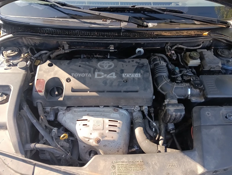 Toyota Avensis, снимка 11 - Автомобили и джипове - 52424740