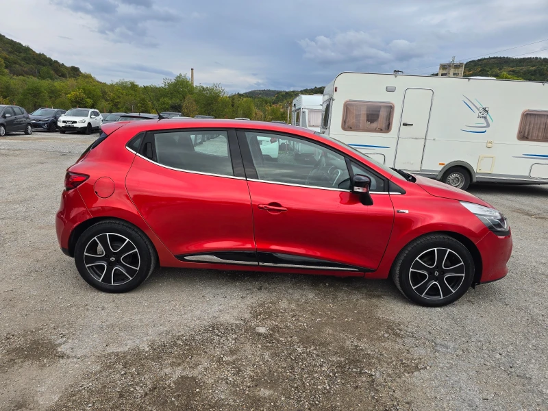 Renault Clio 1.2i КАТО НОВА, снимка 2 - Автомобили и джипове - 52090525