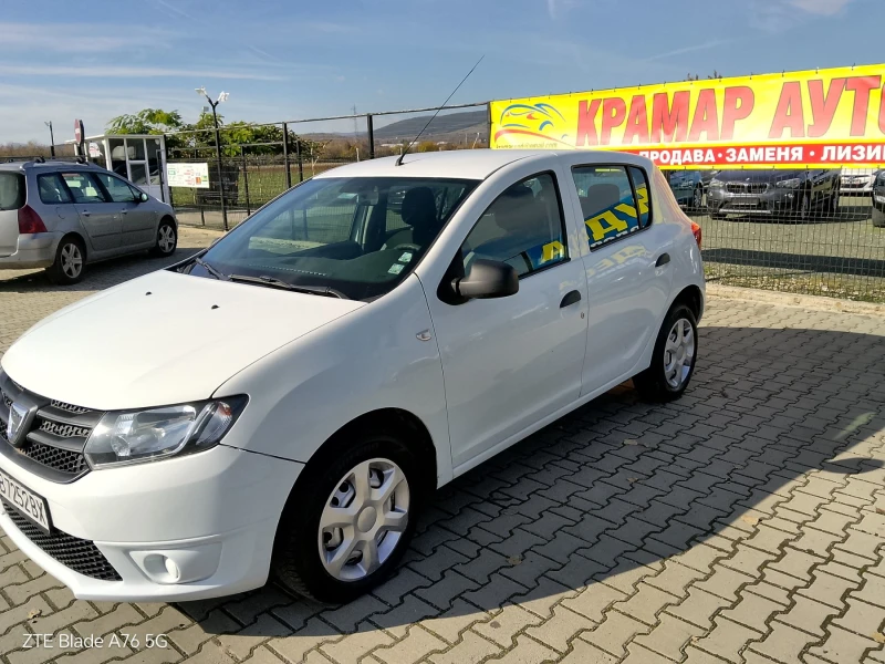 Dacia Sandero 1.2i, снимка 2 - Автомобили и джипове - 52670829