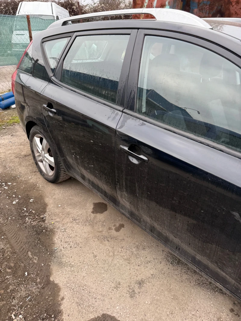 Kia Ceed 1.4, снимка 3 - Автомобили и джипове - 52828183