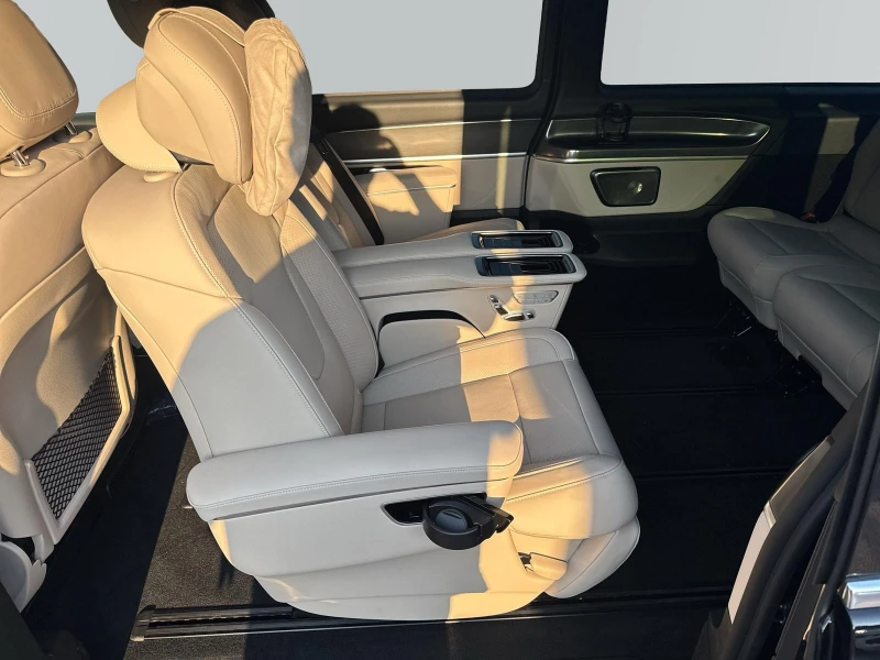 Mercedes-Benz V 300 d/4M/EXTRALONG/EXCLUSIV/VIPSEATS/BURM/360/AIRMATIC, снимка 10 - Автомобили и джипове - 52883202