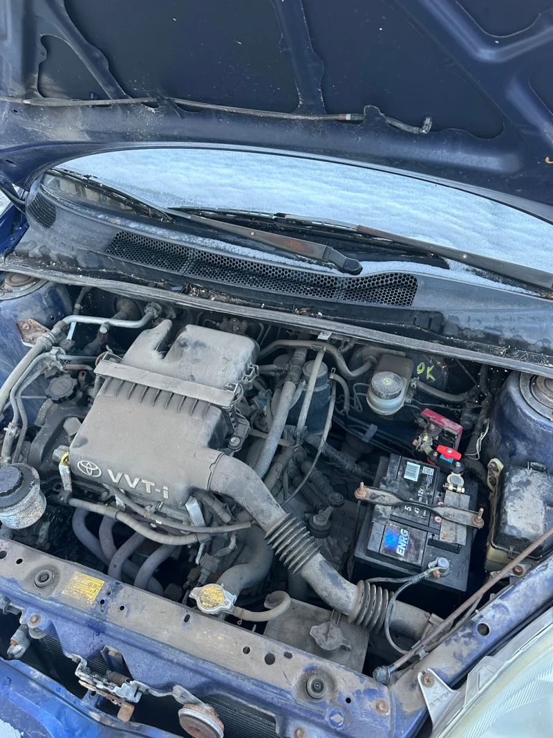 Toyota Yaris 1.0 VVT-i, снимка 6 - Автомобили и джипове - 53191512