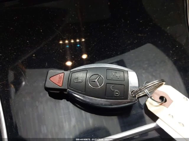 Mercedes-Benz C 43 AMG 4MATIC* КОжа* Подгрев* Обдухване* Кейлес* Blind Sp, снимка 14 - Автомобили и джипове - 53666485