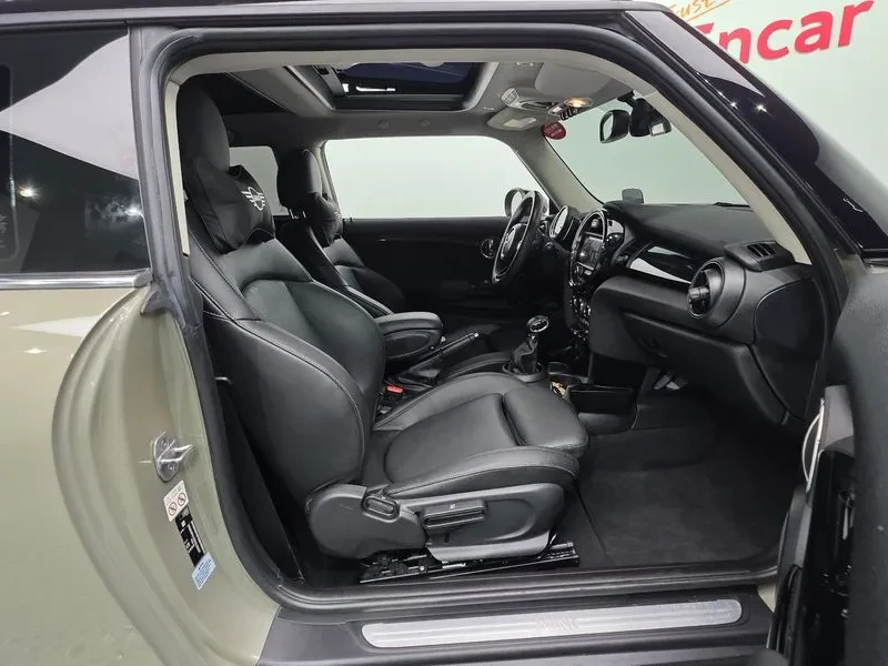 Mini Cooper High 3Rd Generation, снимка 10 - Автомобили и джипове - 55938744