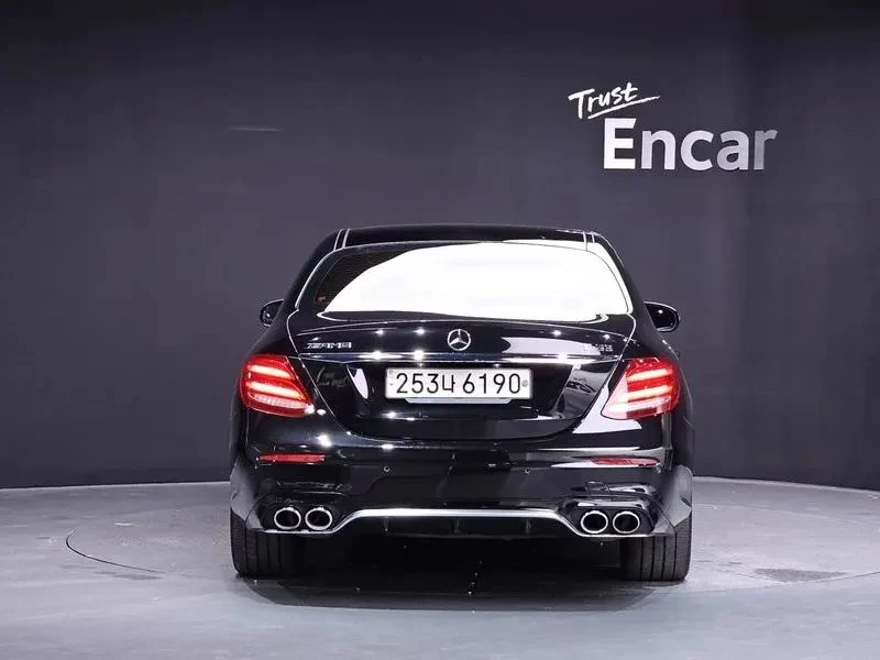 Mercedes-Benz E 53 AMG, снимка 4 - Автомобили и джипове - 56740271