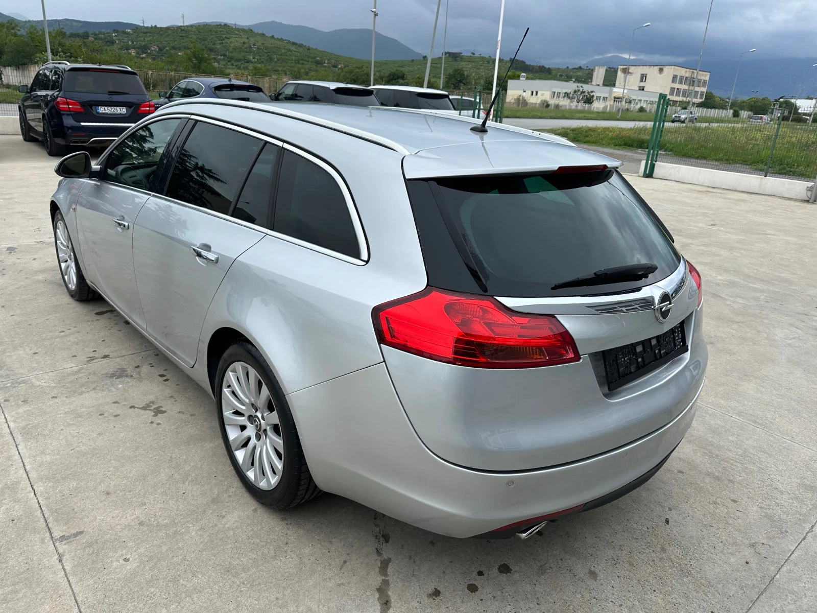 Opel Insignia 2.0 CDTI Sports Tourer - изображение 7