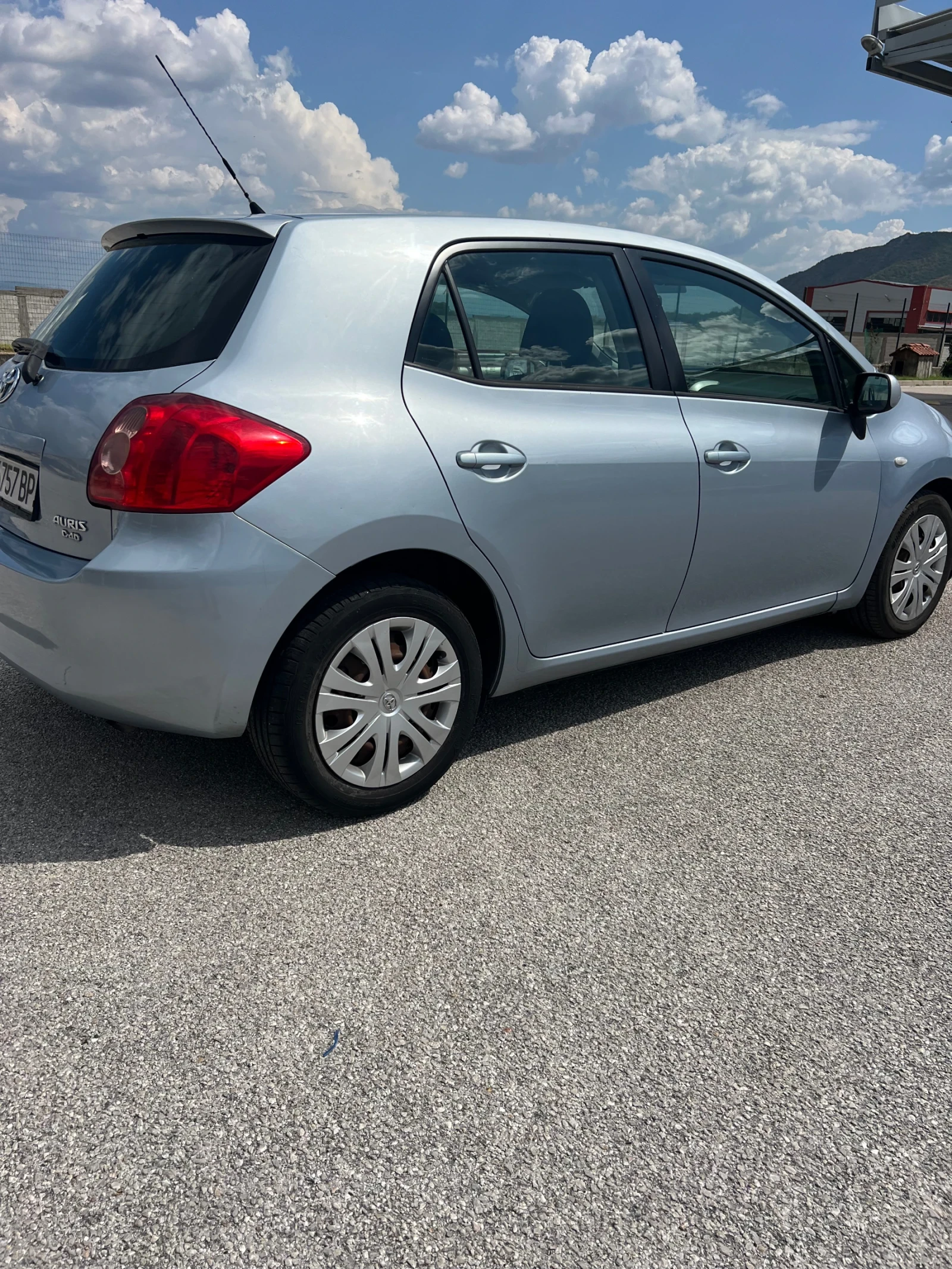 Toyota Auris 2.0 D4D - изображение 3