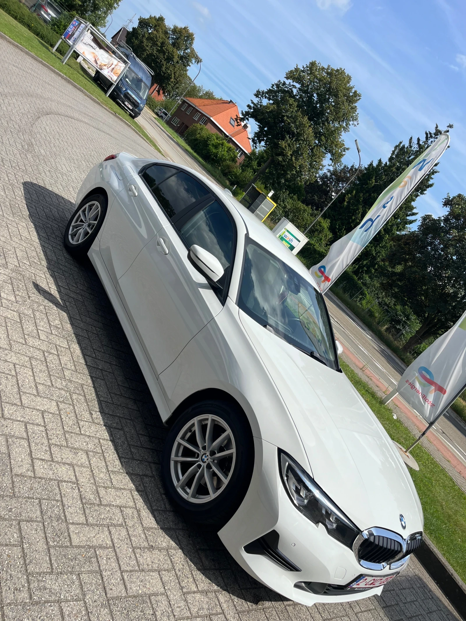 BMW 320  - изображение 2