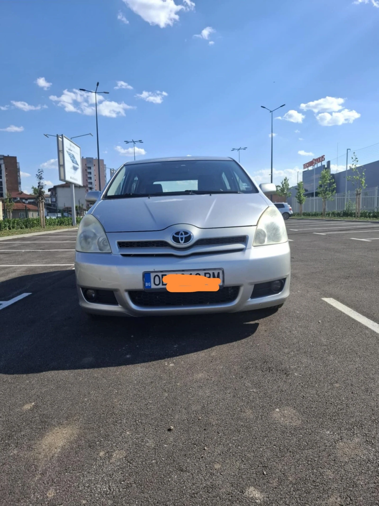 Toyota Corolla verso  - изображение 9