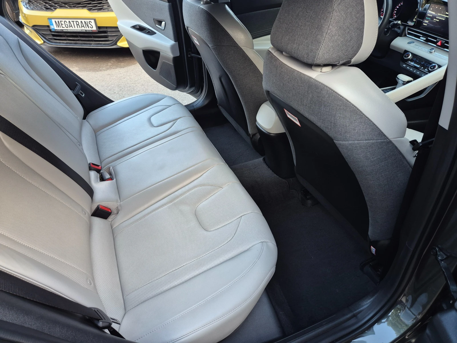 Hyundai Elantra 1.6cm3 LPG - изображение 8