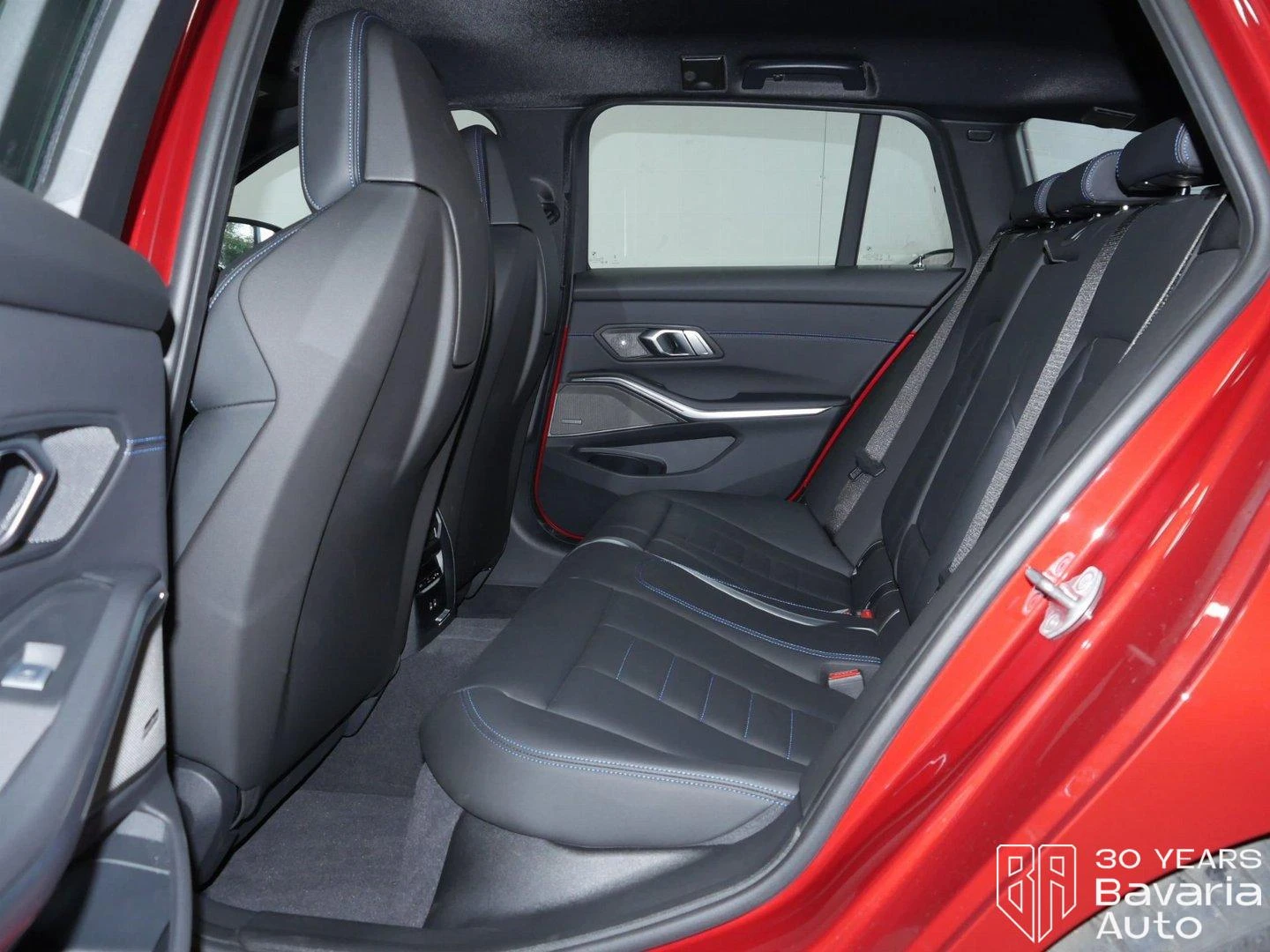 BMW 330 i xDrive Touring M Sport Paket Sportautomatic | Mobile.bg   8