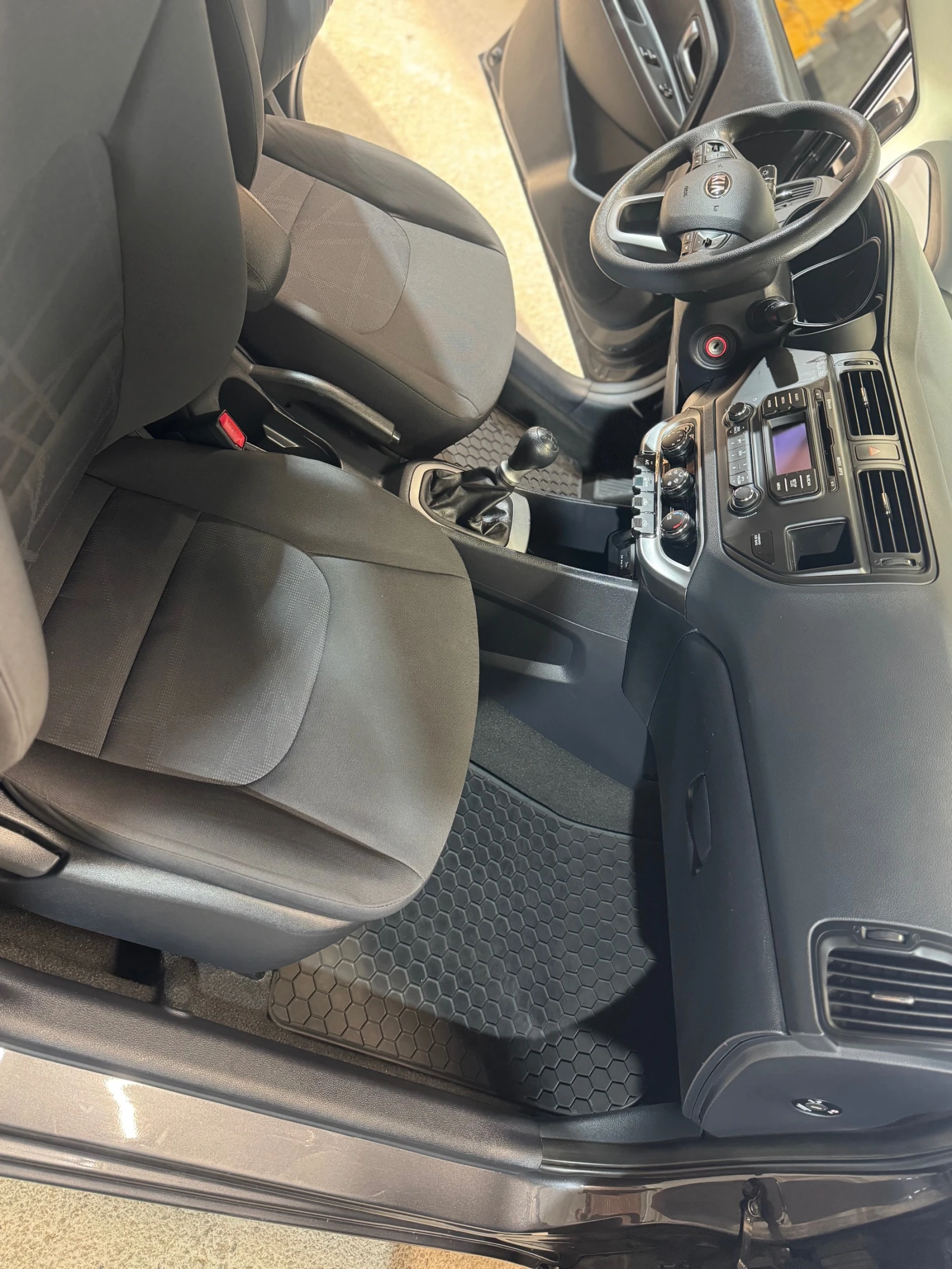 Kia Rio 150000 ��. | Mobile.bg � ����������� 9