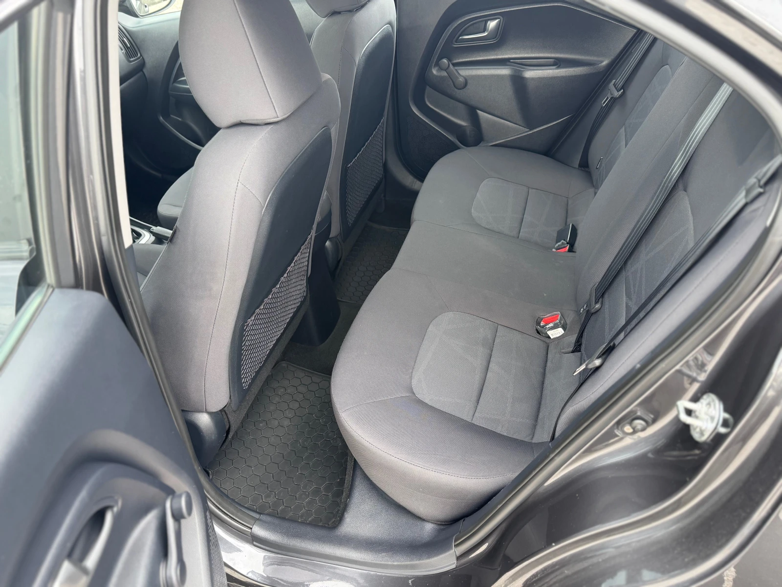 Kia Rio 150000 КМ. - изображение 9