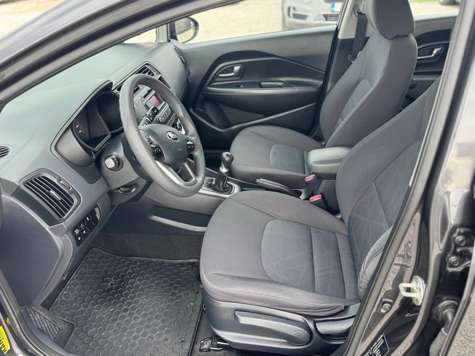Kia Rio 150000 ��. | Mobile.bg � ����������� 12