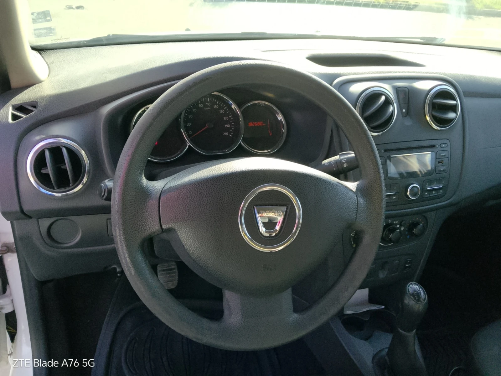 Dacia Sandero 1.2i - изображение 6