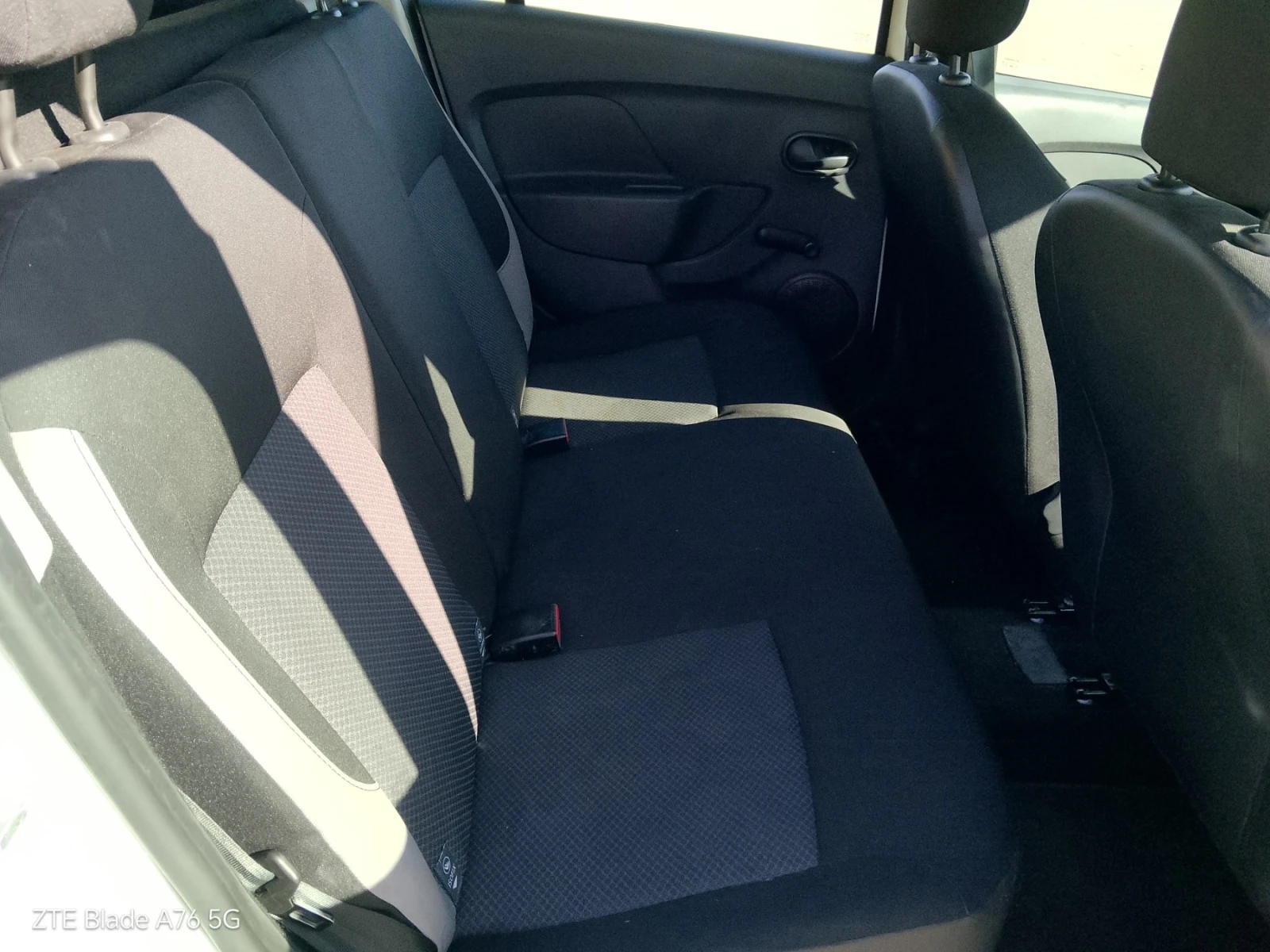 Dacia Sandero 1.2i - изображение 7