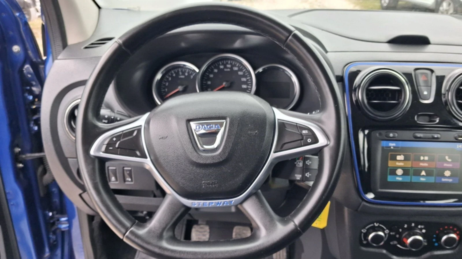 Dacia Lodgy STEPWAY 1.5DCI 7 МЕСТА НАВИГАЦИЯ, снимка 12 - Автомобили и джипове - 53902883