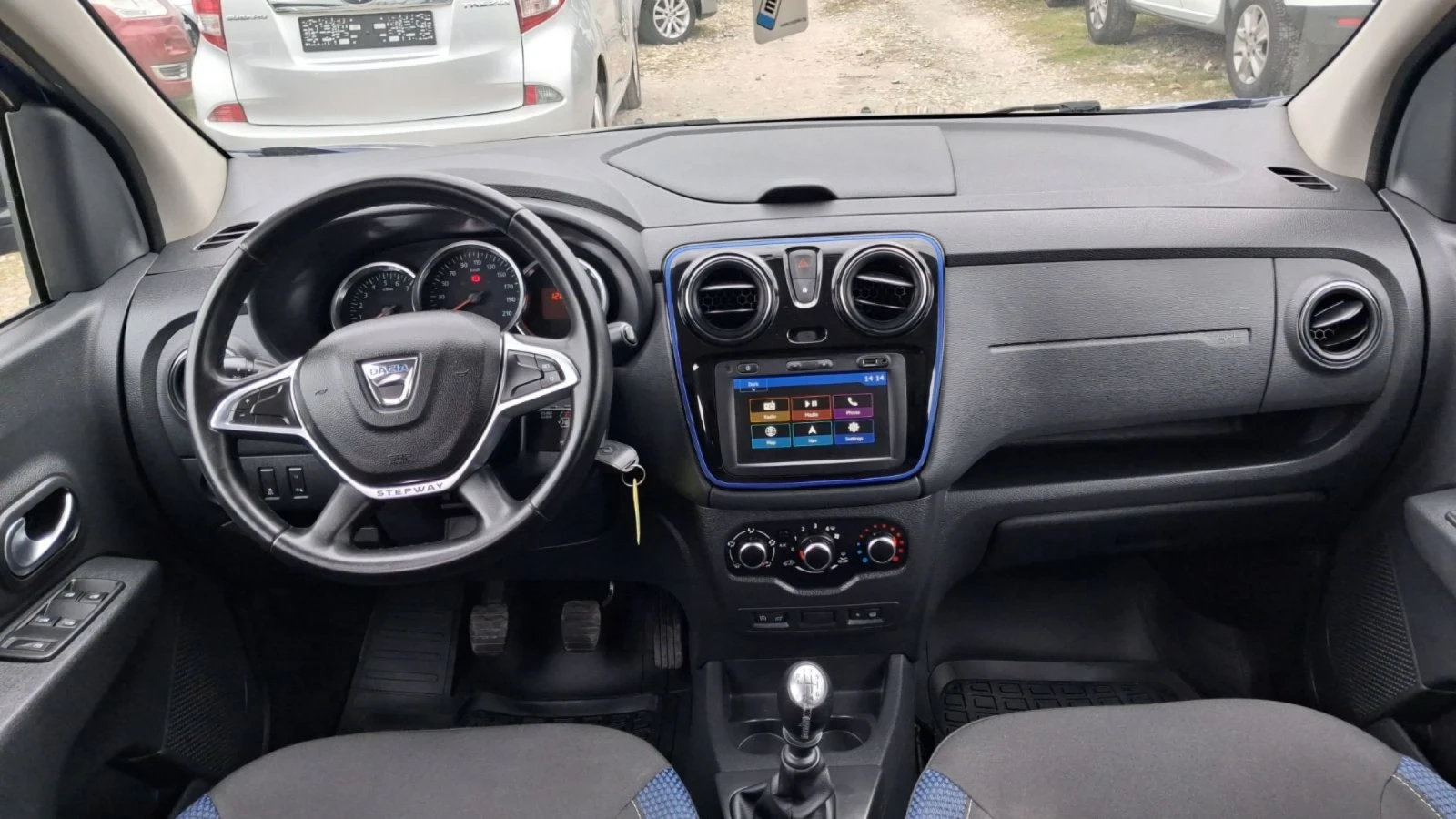 Dacia Lodgy STEPWAY 1.5DCI 7 МЕСТА НАВИГАЦИЯ, снимка 11 - Автомобили и джипове - 53902883